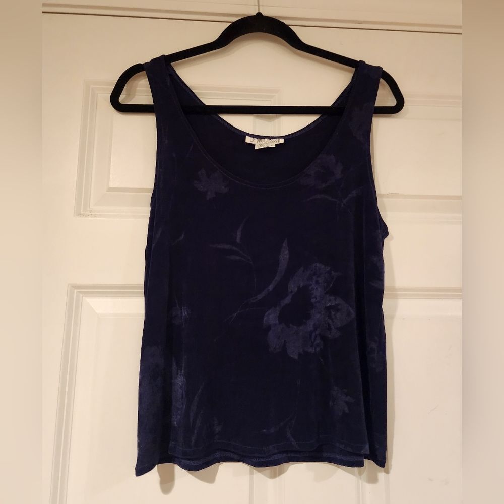Donna Jessica navy blue floral soft sleeveless blouse